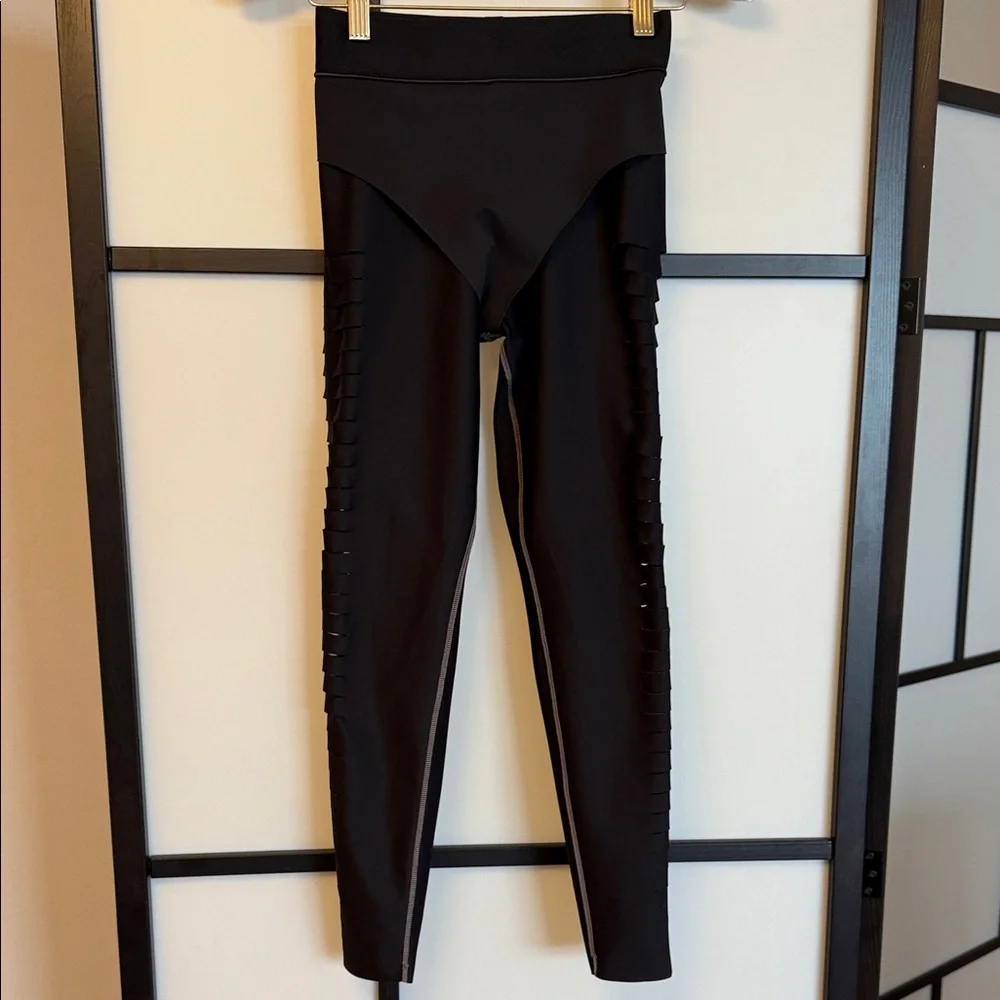 Ultracor Lux Knockout Floral Leggings Size S Laser Cut Side Detail Taupe/Grey - Picture 11 of 16